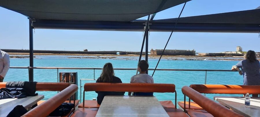 Cádiz: Sunset Catamaran Cruise Tours - Accessibility and practical comfort