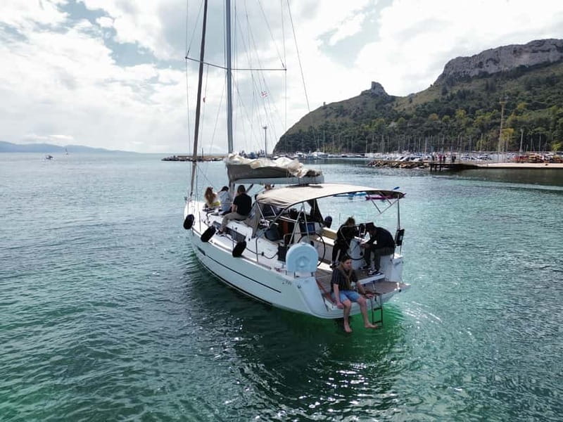 Cagliari: Catamaran Tour, Swimming, Snorkeling, & Prosecco - Cala Mosca: your first chance to swim