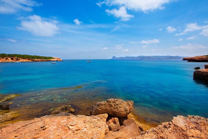 Cala Bassa Catamaran Private Excursion - Key points at a glance