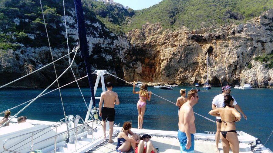 Calpe: Catamaran Tour with Optional Swim Stop - Choosing the swim stop near the rock