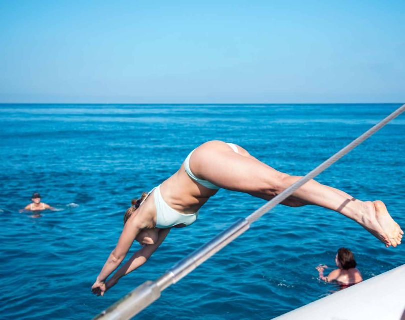 Calpe: Catamaran Tour with Optional Swim Stop - What to bring and how to prepare