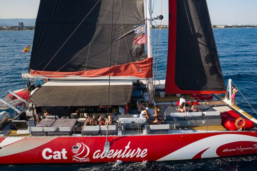 Cambrils: Catamaran Cruise with Drinks and BBQ Lunch Option - The first hour: Cambrils to the swimming cove
