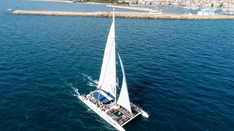Cambrils: Costa Daurada Sail Catamaran Cruise - Five hours on the Costa Daurada