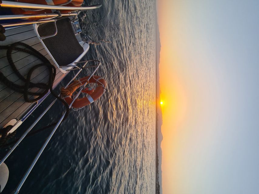 Cambrils: Costa Dorada Sunset Catamaran Cruise with Drinks - The bow net is the best place to feel the motion