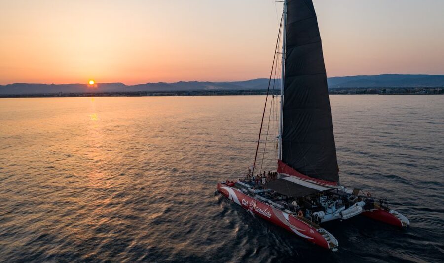 Cambrils: Sunset Catamaran Cruise & Drinks w/ Sunbed - Sailing out from Cambrils