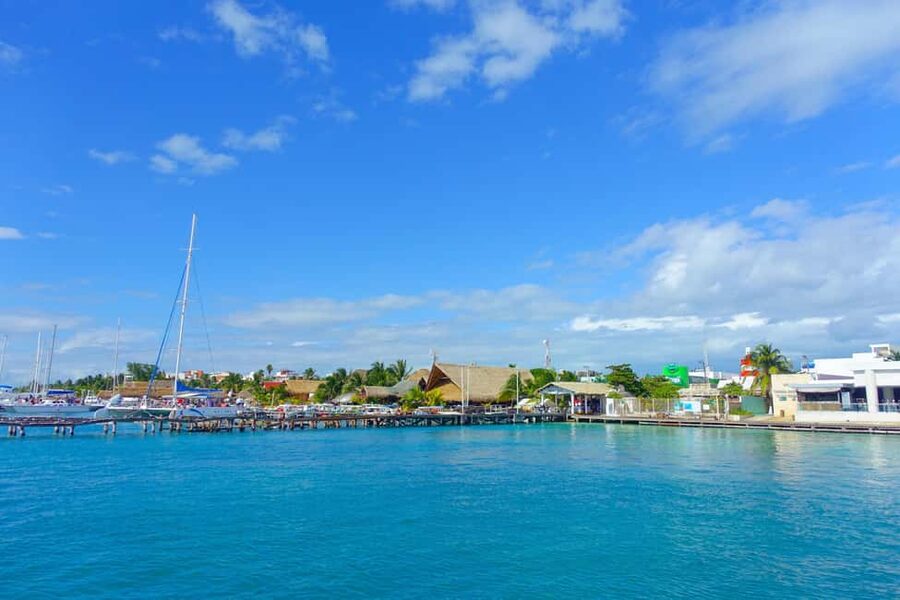 Cancun: Isla Mujeres Catamaran Ride, Open Bar & Buffet Lunch - Free time to see Isla Mujeres