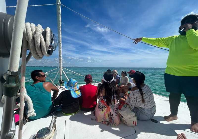 Cancun: Isla Mujeres Catamaran with buffet, drinks & snorkel - Lunch and beach time at Playa Norte