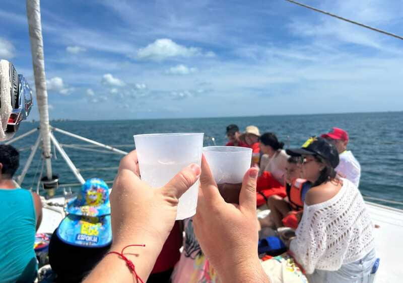 Cancun: Isla Mujeres Catamaran with buffet, drinks & snorkel - Who should book this catamaran day