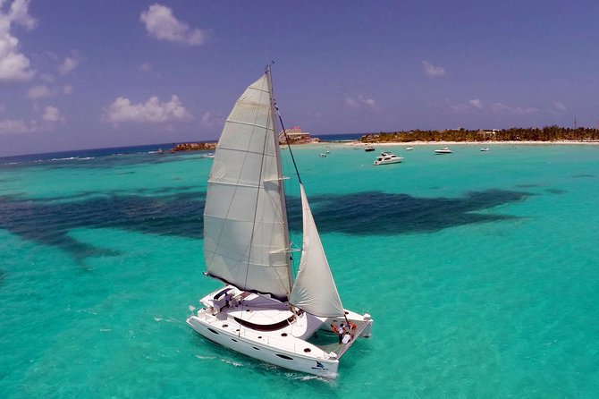 Cancun to isla mujeres catamaran sailing - The snorkeling stop near Cancun