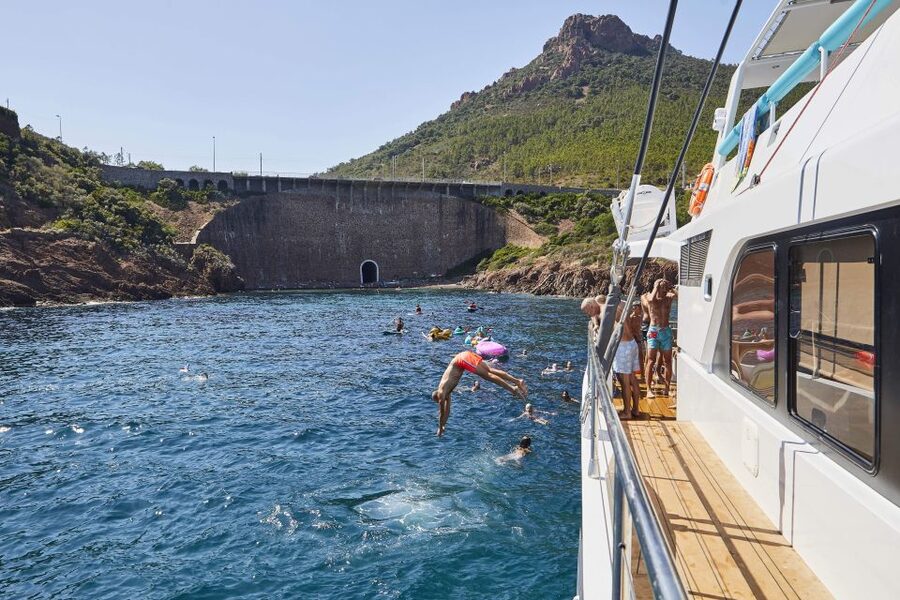 Cannes: Half-Day Catamaran Cruise - What the three-hour schedule really gives you