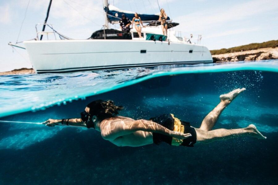 Cannigione: Catamaran daily tour to La Maddalena Archipelago - Key points before you book