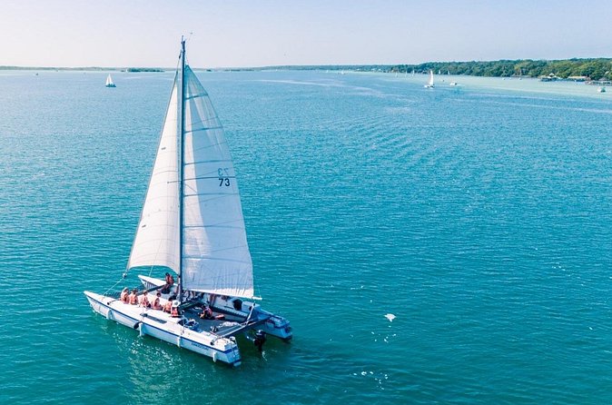 Catamaran Adventure: Navigate the Seven Colors - A Crew That Shapes the Experience