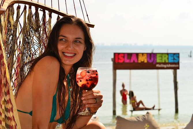Catamaran Albatros Platinum & Beach club & Open bar & Isla Mujeres - Is $110 a fair price for this day?