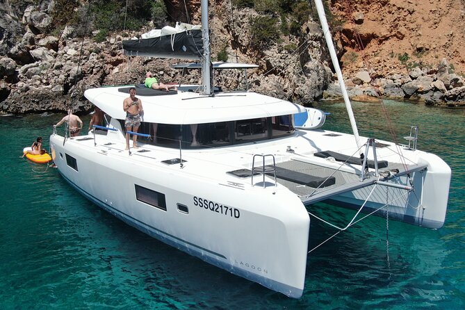 Catamaran Alghero, Catamaran Sailing Day Trip - Sailing through the Natural Park at 10:30 a.m.