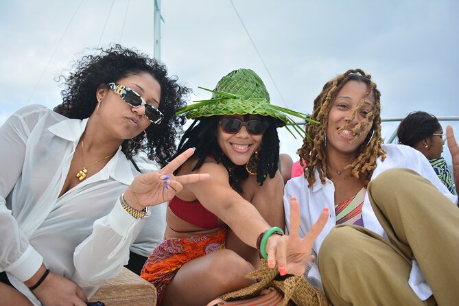 Catamaran Booze Cruise And Snorkeling Punta Cana - Adults Only - Comfort, Crowds, and the Boat’s Toilet