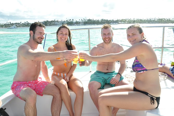 Catamaran Booze Cruise, Snorkeling & Punta Cana Coast View - Snorkeling at the Bavaro Beach reef