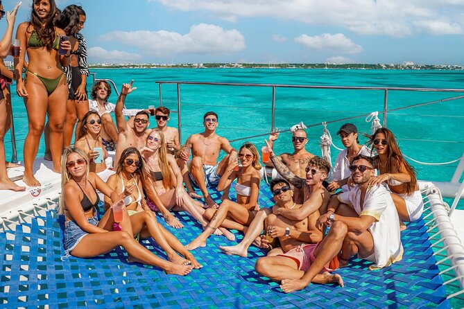 Catamaran Booze Party With Open Bar in Cancun - What the $54.50 price really covers