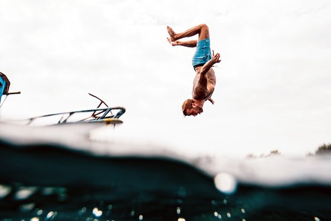 Catamaran Booze Party With Open Bar in Cancun - Language, timing, and practical comfort