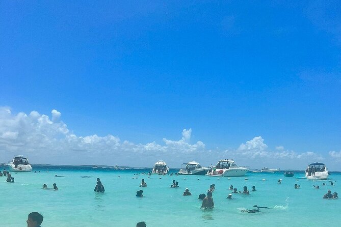 Catamaran Cancun to Isla mujeres Lunch OpenBar and Snorkeling - Playa Norte is the main prize