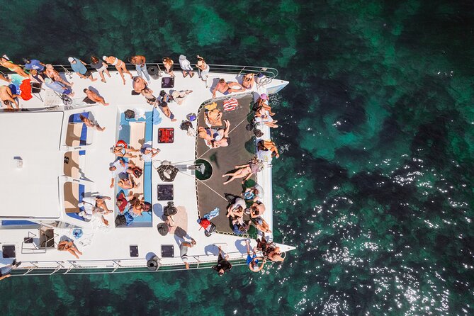 Catamaran Cruise: Caves and Coastline to Benagil - Reaching Benagil and the cave area