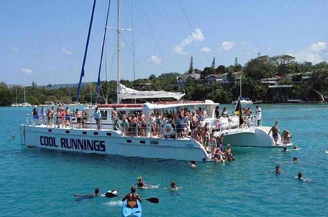 Catamaran cruise with Dunn's River falls from Ocho Rios - Back on board for music, drinks, and lunch