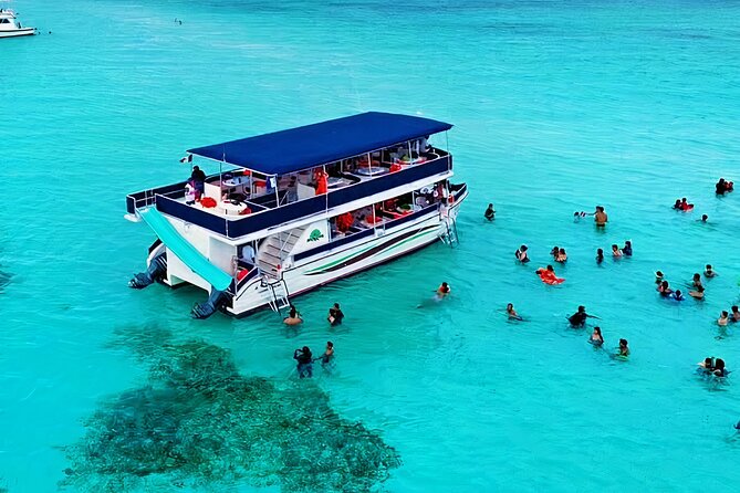 Catamaran Excursion + Open bar + Snorkeling at El Cielo - Starting in San Miguel de Cozumel at 1:00 pm