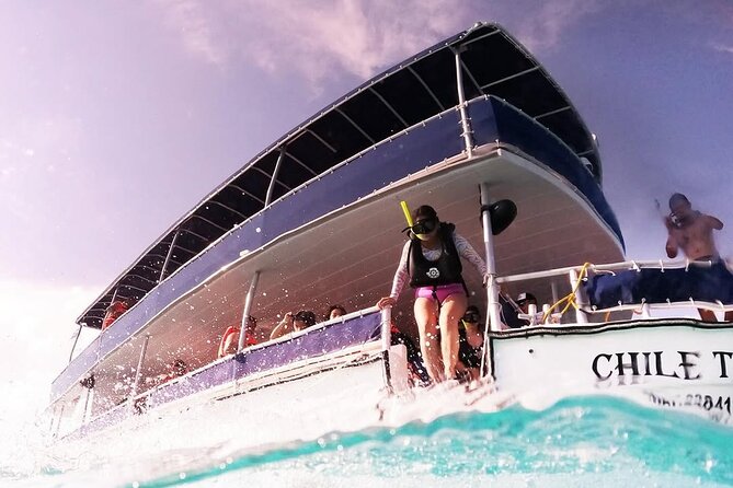 Catamaran Excursion + Open bar + Snorkeling at El Cielo - The boat, equipment, and comfort questions