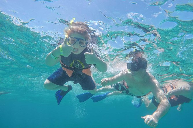 Catamaran Group Sightseeing, Snorkeling Tour Isla Mujeres - Playa Norte, the promised beach stop
