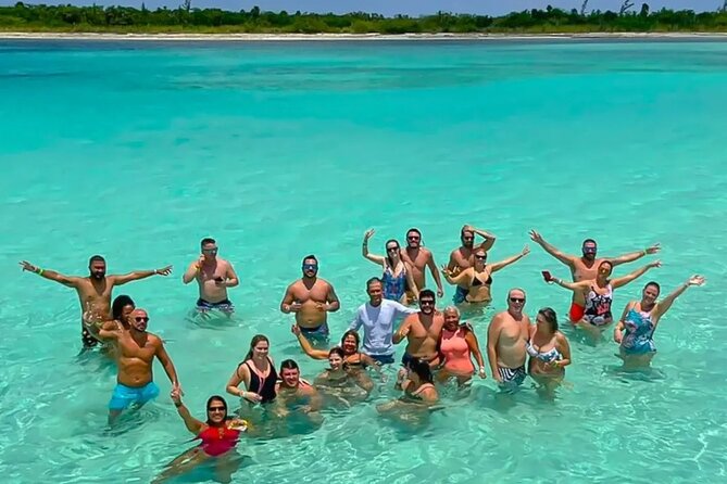 Catamaran in Cozumel with snorkeling at El Cielo and open Bar - El Cielito: shallow water and manta rays