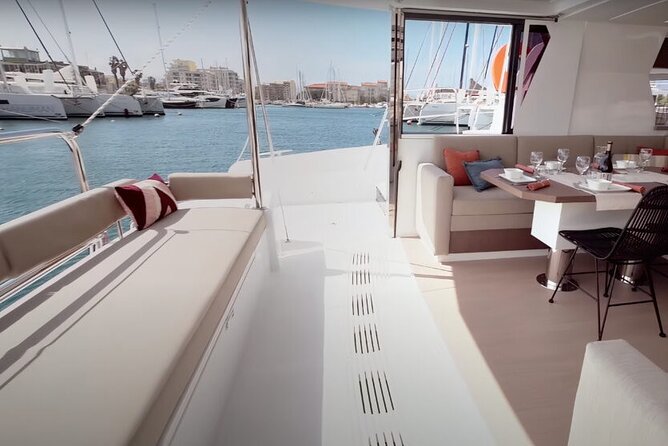 CATAMARAN Kleftiko Poliegos & Round of Milos Lunch with Openbar - Starting from Adamantas