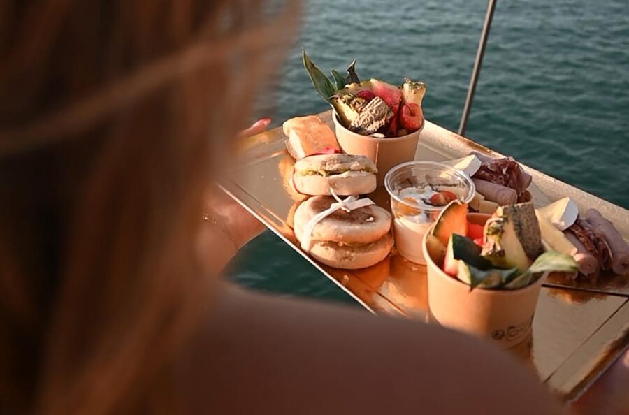 Catamaran Lucile | Sunday brunch - Swimming and sunbathing during the cruise