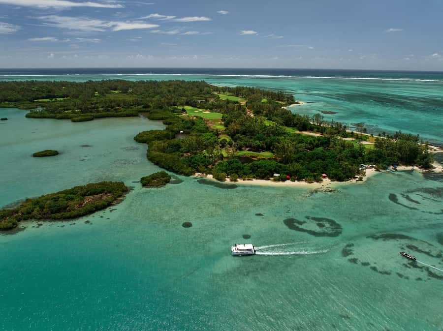 Catamaran Mauritius: South East 5 Islands Catamaran Cruises - Grand River South East Waterfall is a quick scenic stop