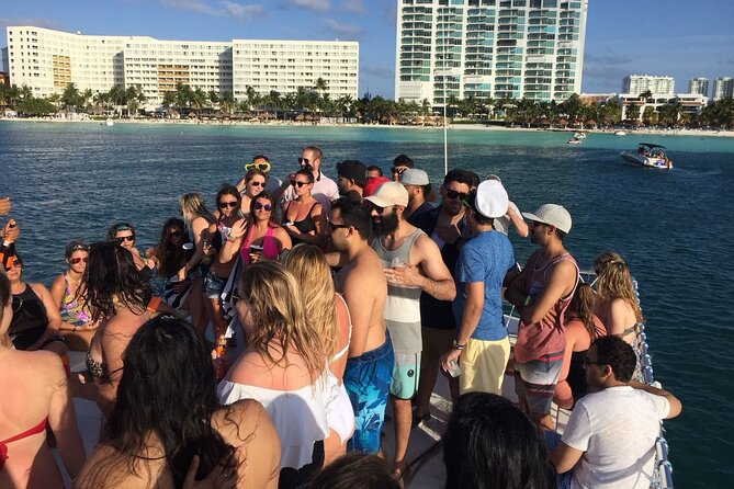 Catamaran Party Boat Cancun - Isla Mujeres and the island portion