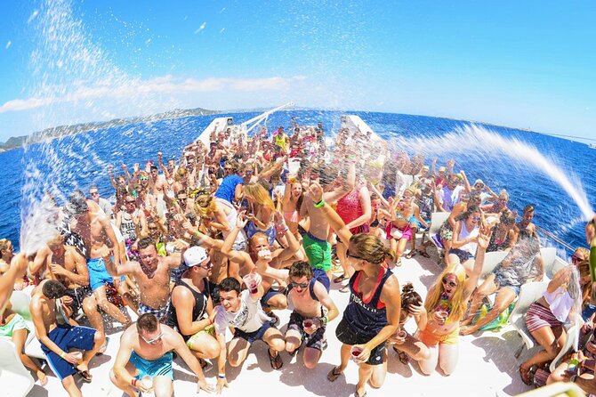 Catamaran Party in Punta Cana Includes Drink and Transportation - Music, dancing, and the open bar
