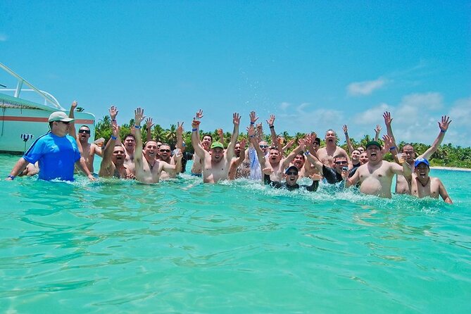 Catamaran Party in Punta Cana Includes Drink and Transportation - Why the crew matters on this particular excursion