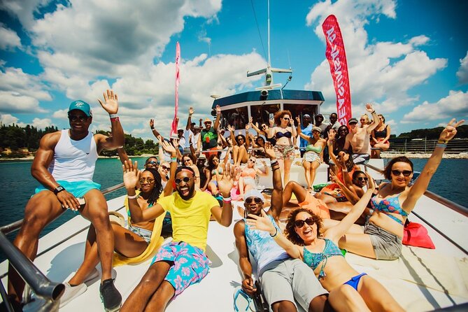 Catamaran Party in Punta Cana Includes Drink and Transportation - Who will enjoy this boat trip most
