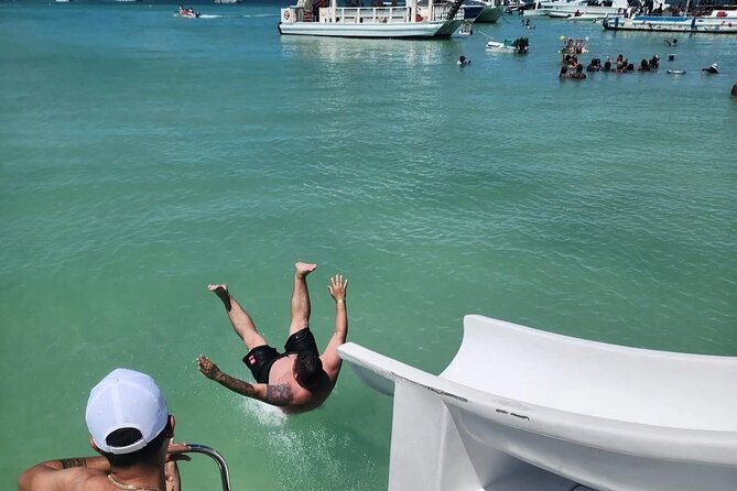 Catamaran party in Punta Cana with open bar, music and more - Why the 15-person limit matters