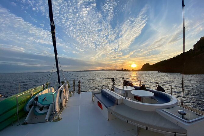 Catamaran ride at sunset from the Port of Denia - A sunset cruise with Cova Tallada at its center