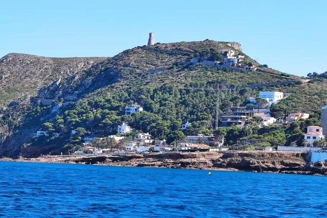 Catamaran ride with aperitif and white wine from Denia - What the 50-minute itinerary feels like