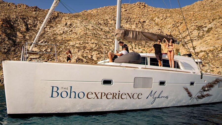 Catamaran’s Private Tour / Mykonos - A private boat changes the pace