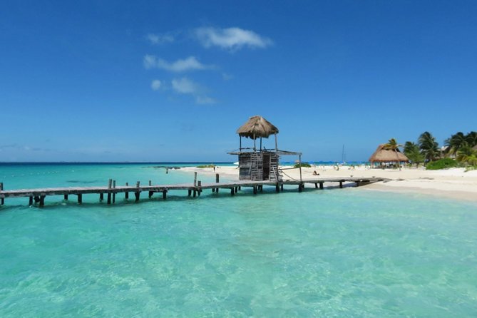 Catamaran Sailing and Snorkeling to Isla Mujeres from Cancun - Lunch and beach time on Isla Mujeres
