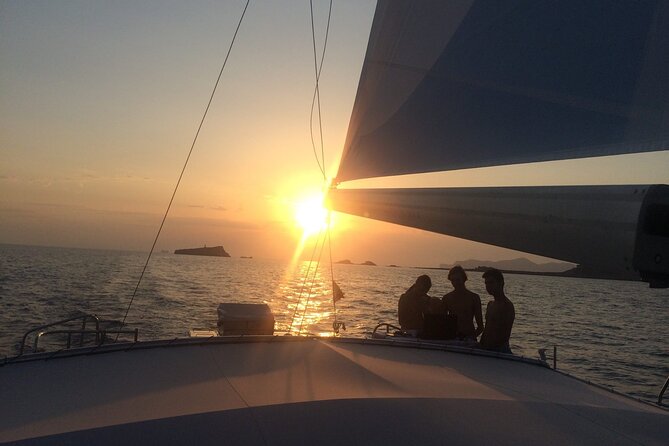 Catamaran sailing at sunset with tapas Palma de Mallorca - Tapas and canapés as the sun drops