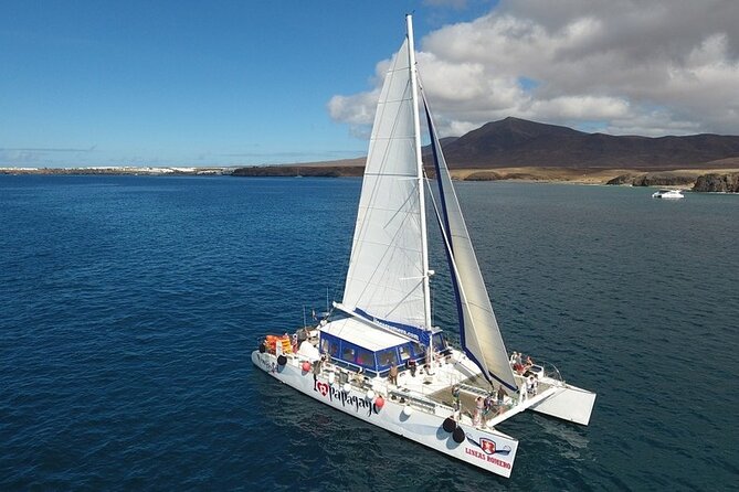 Catamaran Sailing Experience to Papagayo's Beaches with lunch and drinks - Following Lanzarote’s southern coast