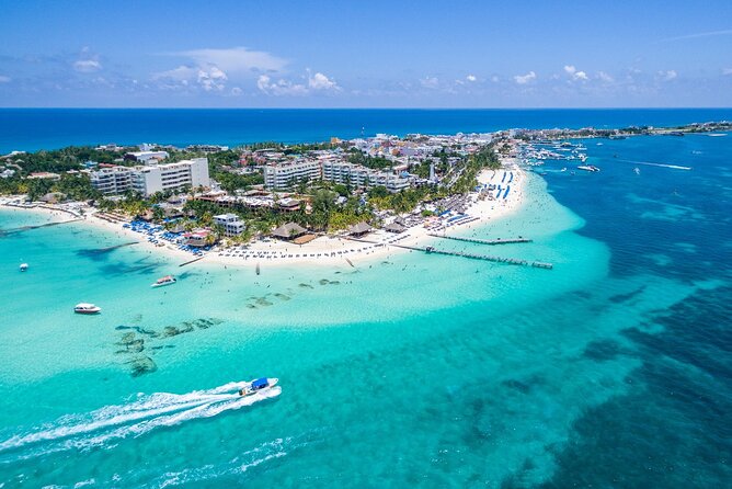 Catamaran sailing Tour to Isla Mujeres all inclusive - Sailing from Cancun toward El Farito