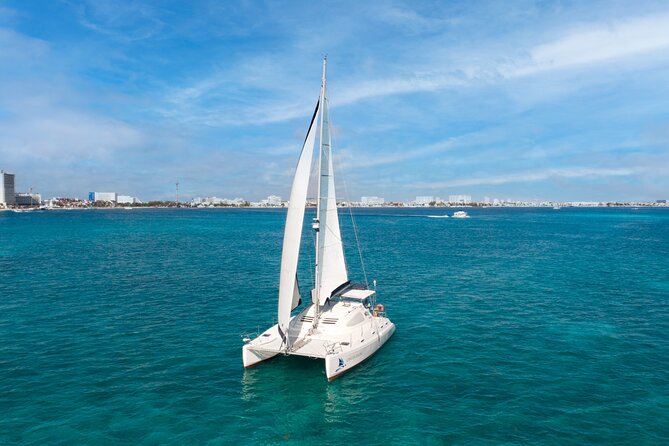 Catamaran Snorkeling with Openbar & Lunch Cancun to Isla Mujeres - Who will enjoy this Cancun catamaran trip
