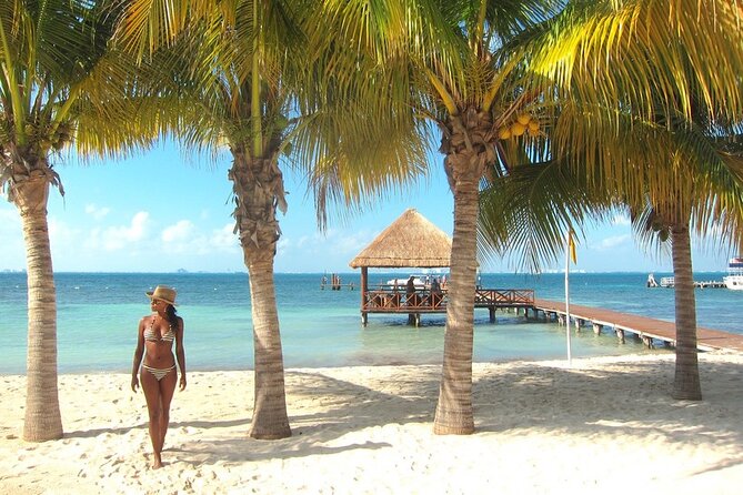Catamaran to Isla Mujeres: Snorkel MUSA, Playa Norte & Buffet - Isla Mujeres town: one hour to look around