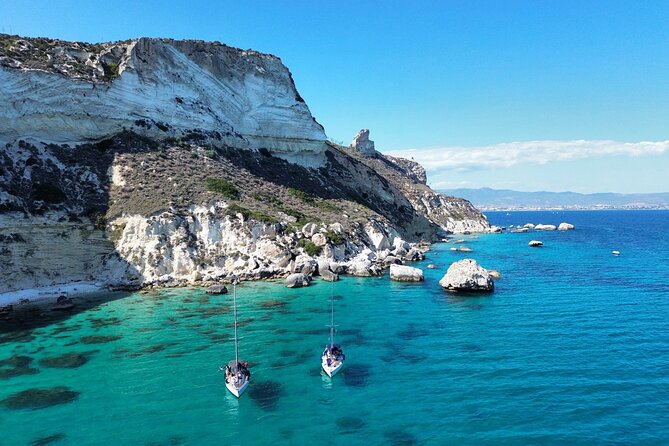 Catamaran tour stops bathing and snorkeling toast with prosecco - Why this boat trip is a good break from Cagliari sightseeing