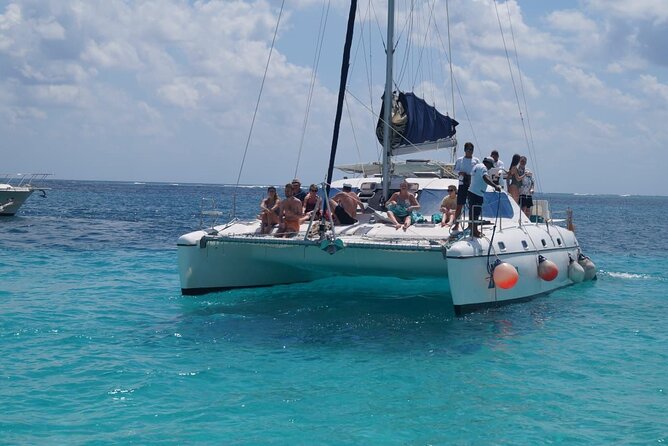 Catamaran Tour to Isla Mujeres Cancun - Key points at a glance