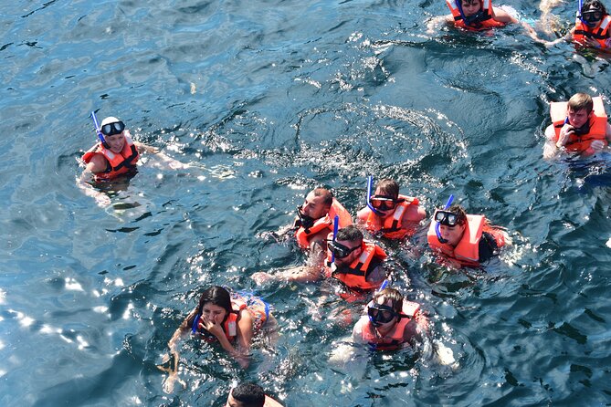 Catamaran Tour to the Arches, Playa las Animas, Snorkeling and more - The return ride is part of the program