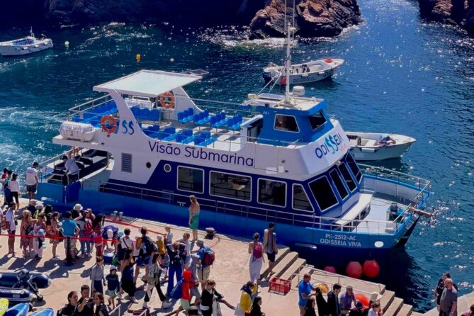 Catamaran trip to Berlengas Island + visit to the caves - The lighthouse, trails, and what you can realistically see